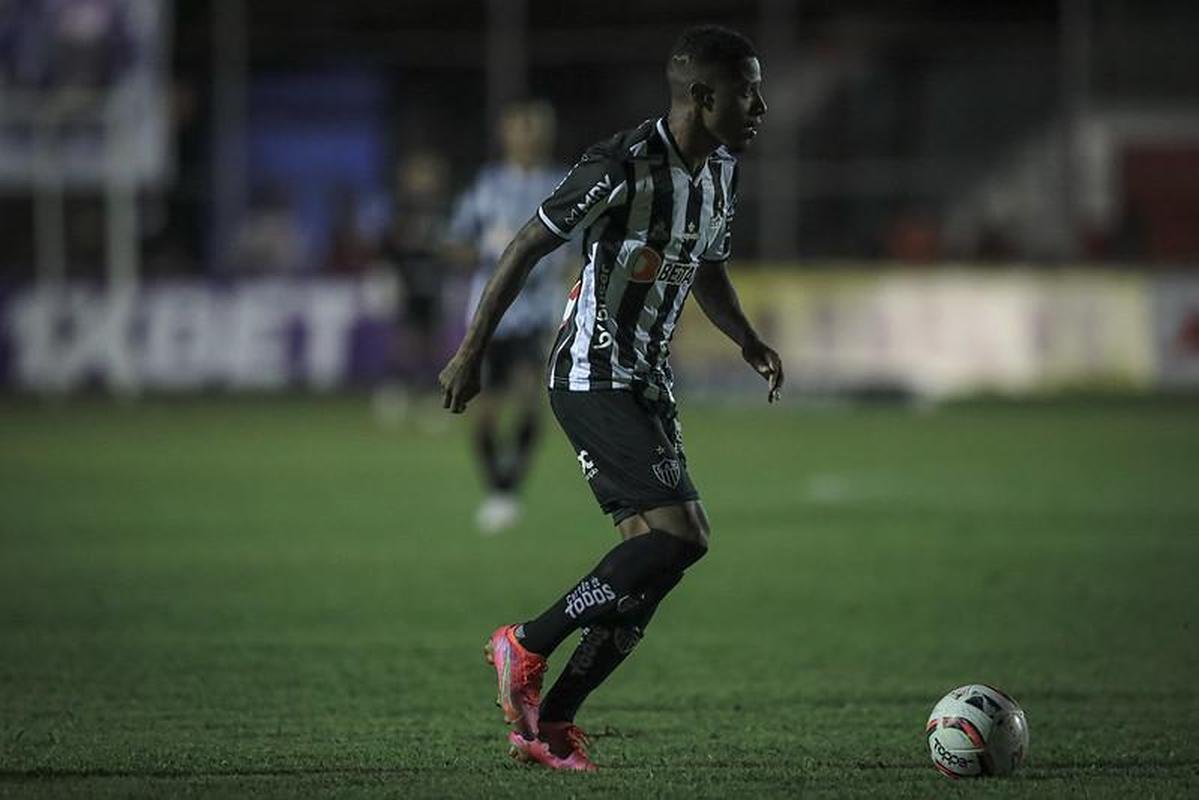 O Atltico foi at Patos de Minas para enfrentar, nesta quarta-feira (9), a URT. A partida, vlida pela 5 rodada do Campeonato Mineiro, foi realizada no Estdio Zama Maciel.