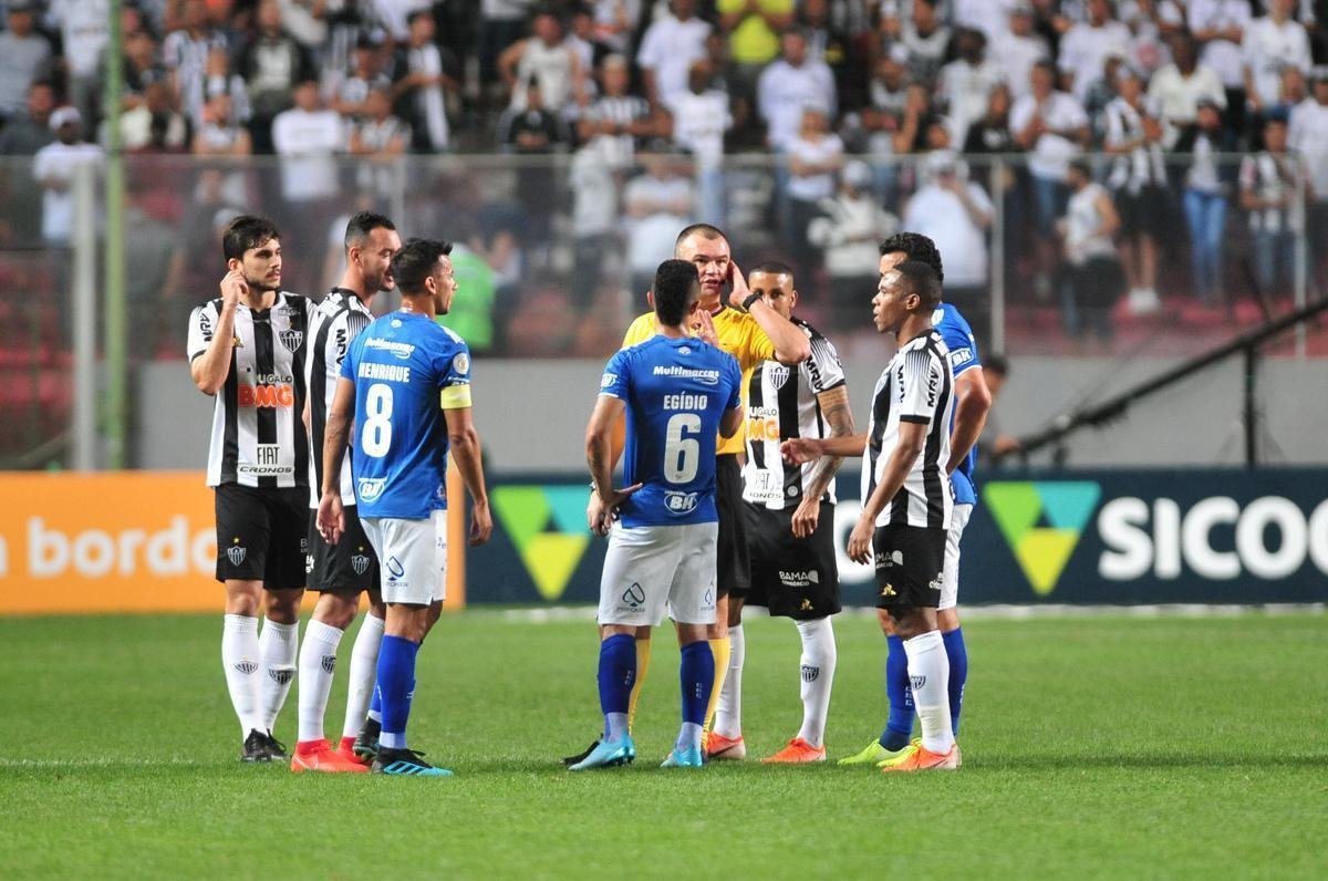 Torcida do Cruzeiro compareceu ao Independncia