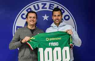 Fábio não chegou à sonhada marca de 1000 jogos pelo Cruzeiro. Ele acertou contrato para 2022, mas acabou dispensado pela gestão da SAF do Cruzeiro antes do início da temporada 