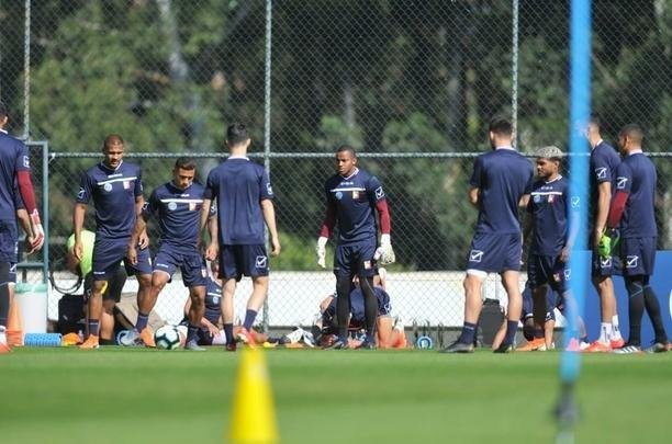 Imagens do treino da Venezuela em Belo Horizonte