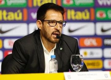 Dúvida que resta está na formação ofensiva, já que ele variou o posicionamento de Rodrygo e chegou a testar formações em que Antony, Rony e Vitor Roque