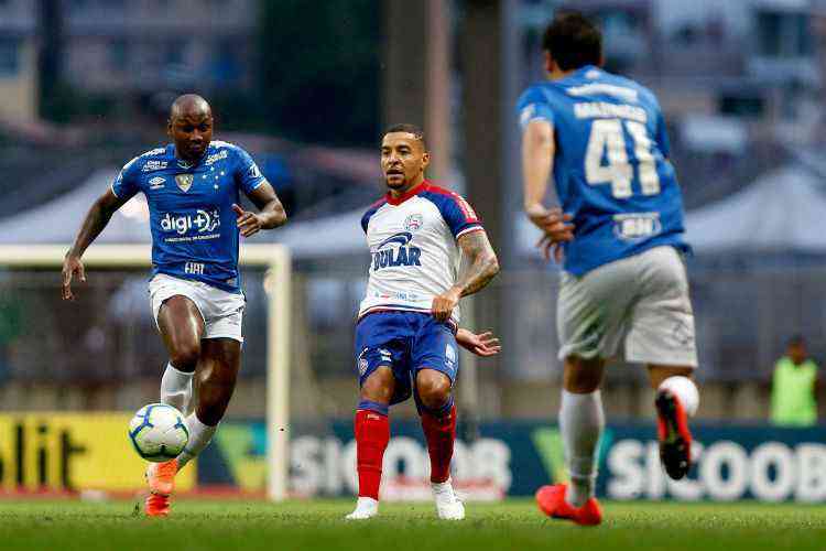 Jogando em casa, Bahia empata com Cruzeiro no Brasileirão