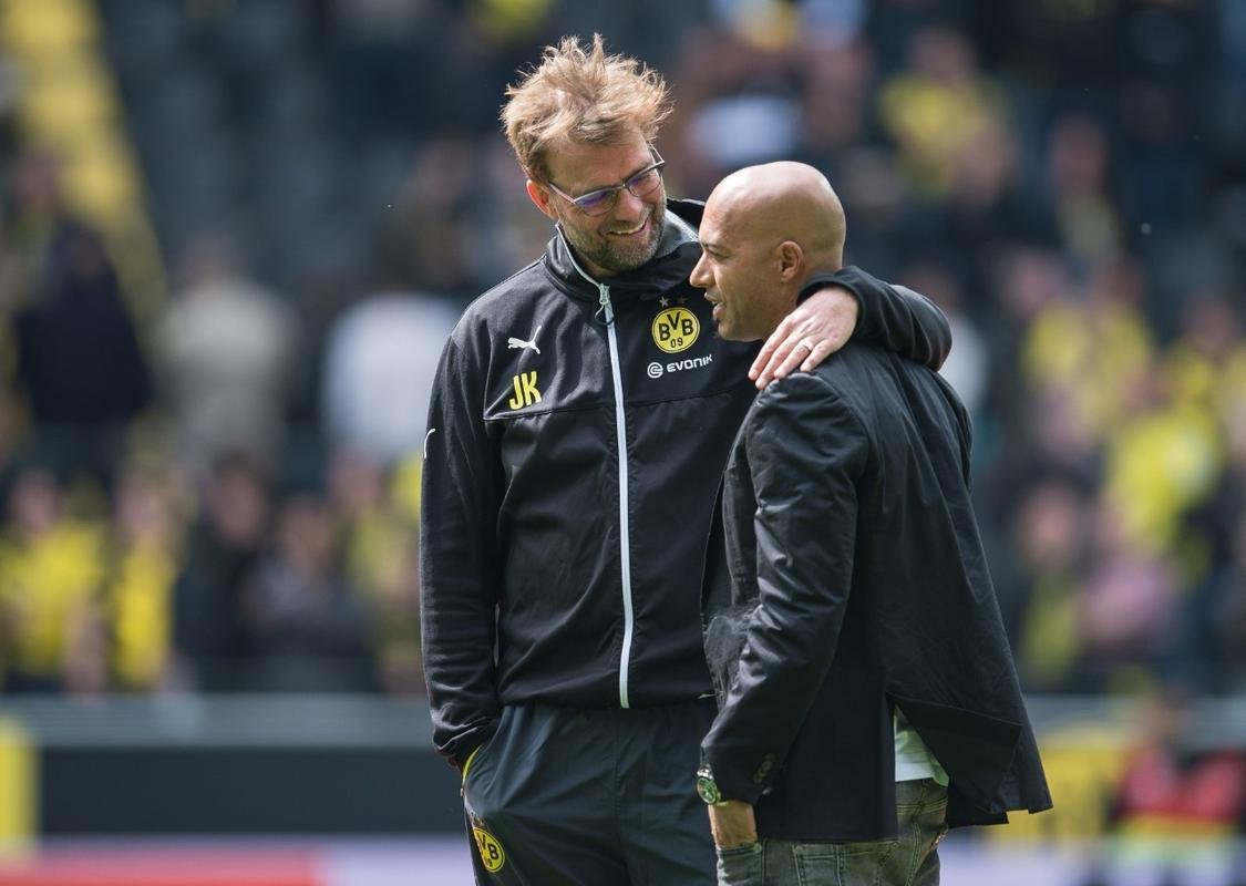 Fotos do ex-lateral-esquerdo Ded atuando por Atltico e Borussia Dortmund