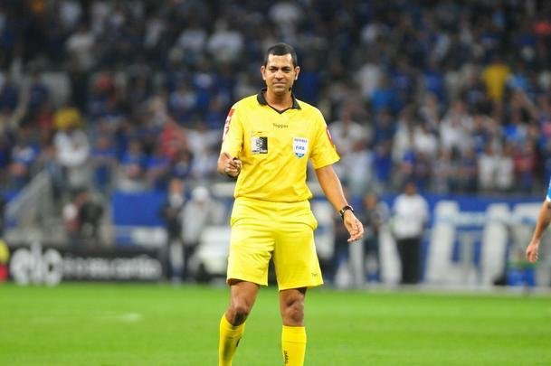 Fotos do primeiro duelo do duelo entre Cruzeiro e Grmio, no Mineiro, pela semifinal da Copa do Brasil
