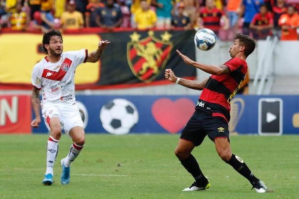 Partida entre Sport e Vitria, na Arena de Pernambuco, pela Copa do Nordeste