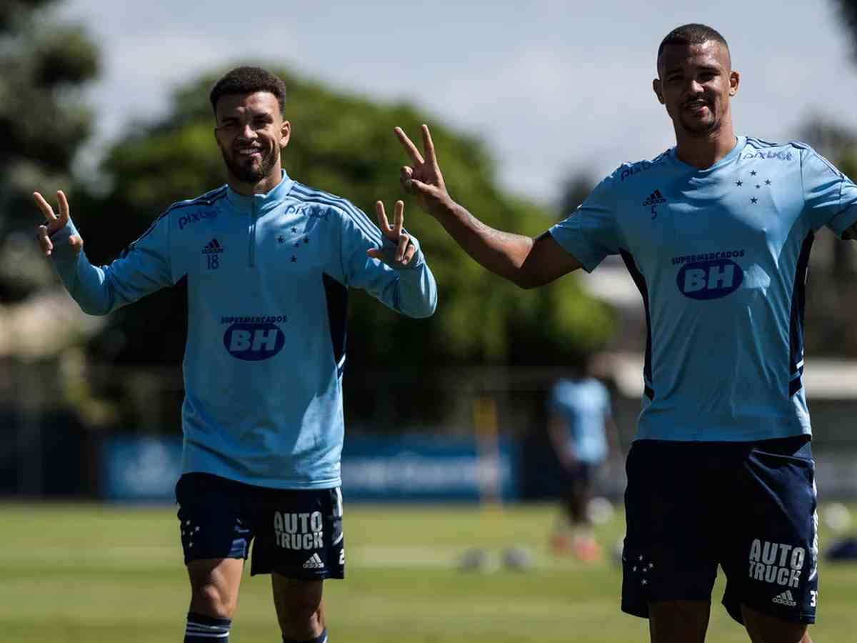 Cruzeiro oficializa pré-contrato com Zé Ivaldo, que treina na Toca; veja  detalhes do acordo, cruzeiro