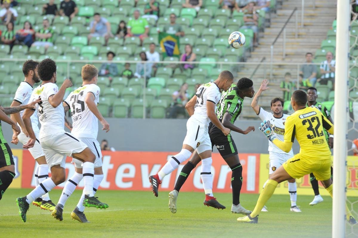 Confira as imagens da partida, vlida pela 4 rodada da Srie B do Campeonato Brasileiro