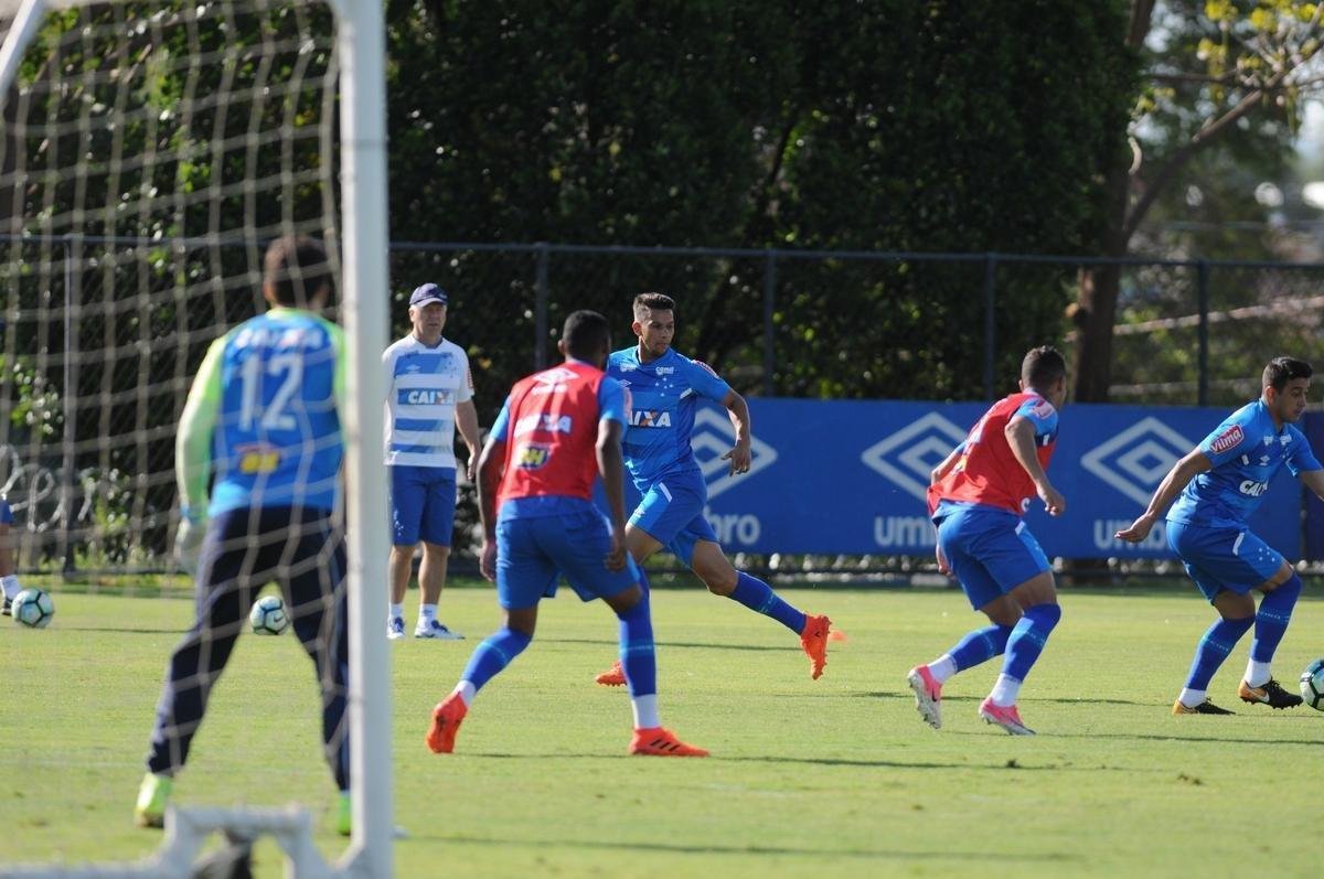 Fotos do treino do Cruzeiro desta sexta-feira (3/11), na Toca da Raposa II (Leandro Couri/EM D.A Press)