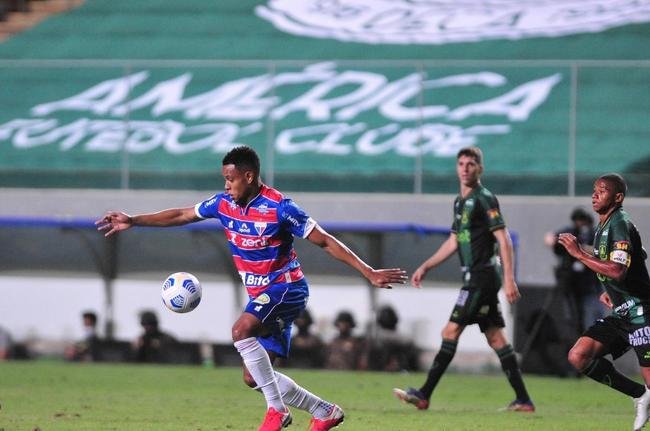 Fotos da vitria do Amrica sobre o Fortaleza, por 2 a 1, no Independncia, pela 29 rodada da Srie A do Campeonato Brasileiro