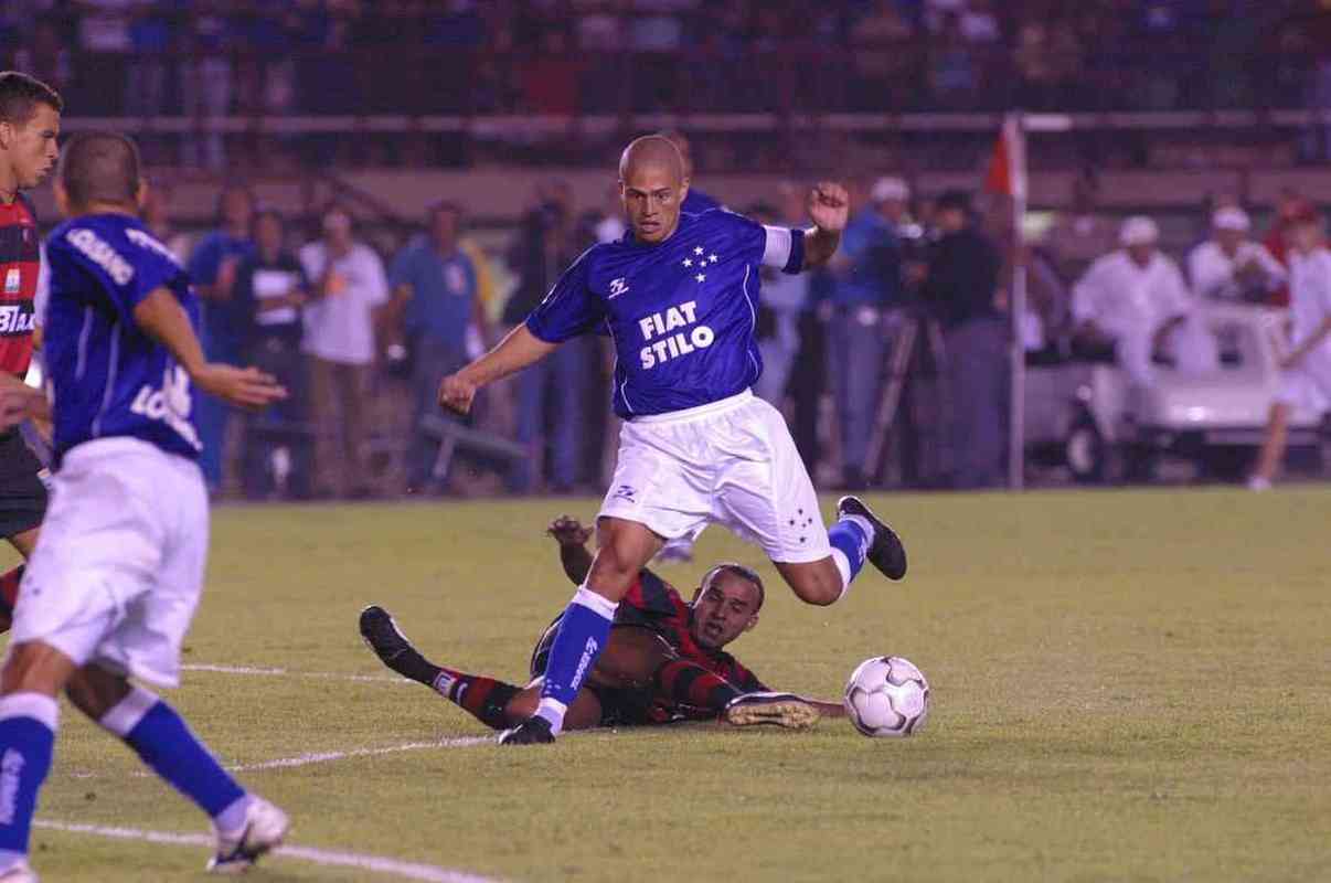 Tríplice Coroa: Cruzeiro conquista Copa do Brasil sobre o Flamengo -  Superesportes