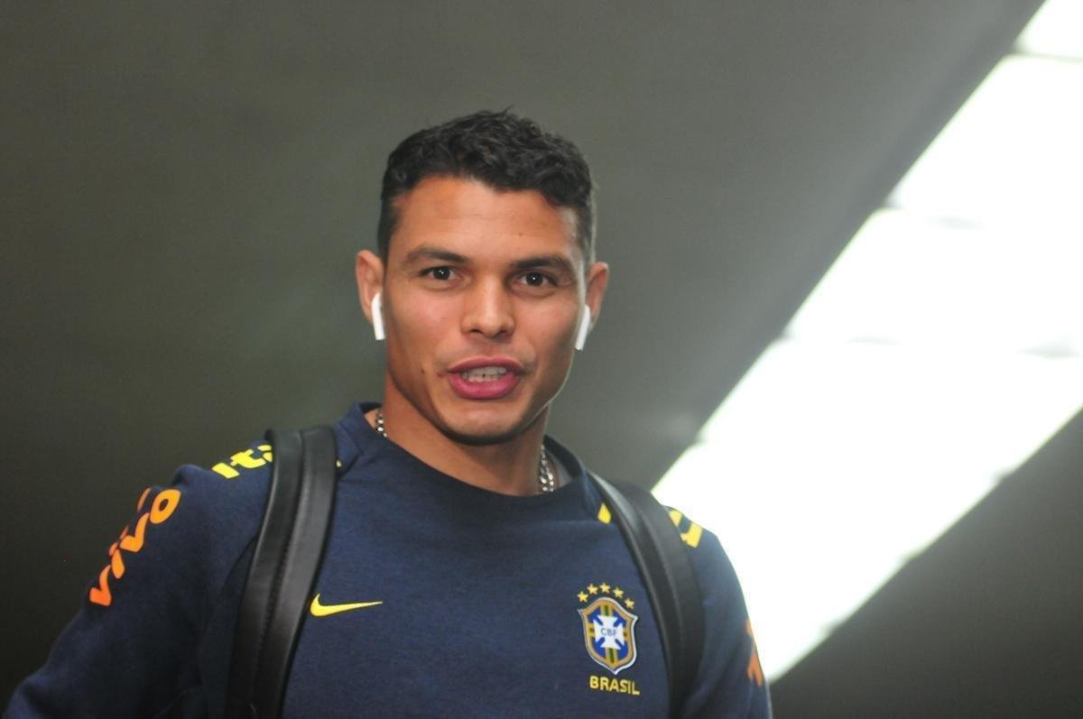 Seleo Brasileira deixou hotel Ouro Minas na noite desta quarta-feira e se despediu de Belo Horizonte, onde venceu a Argentina por 2 a 0 na semifinal da Copa Amrica. Reta final de treinos ser na Granja Comary, em Terespolis. Deciso est marcado para domingo, s 17h, no Maracan