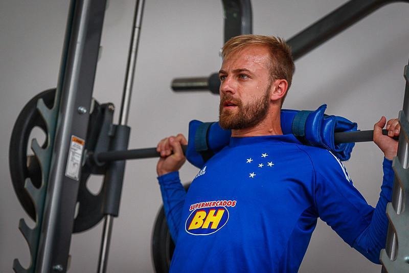 Marcelo Hermes - Valor de mercado em 27/11/2019: 600 mil euros. Valor de mercado em 08/04/2020: 475 mil euros.