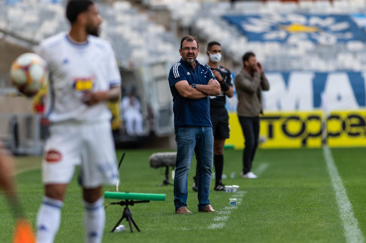 Fotos do jogo entre Cruzeiro e Patrocinense, no Mineirão, pela semifinal do Troféu Inconfidência