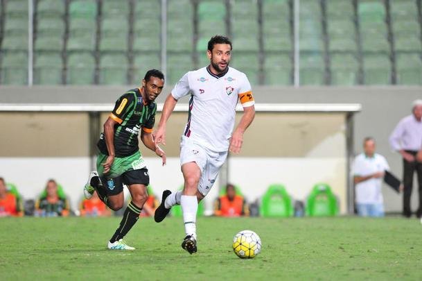 Imagens do jogo entre Amrica e Fluminense no Independncia