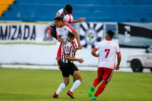 Atlético utilizou reservas em estreia no Mineiro e não passou de empate sem gols com o Boa Esporte