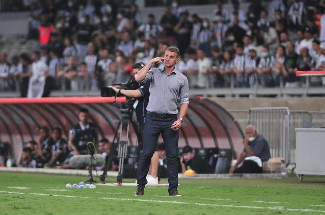 Fotos do jogo entre Atltico e Grmio, no Mineiro, em BH, pela 19 rodada do Campeonato Brasileiro