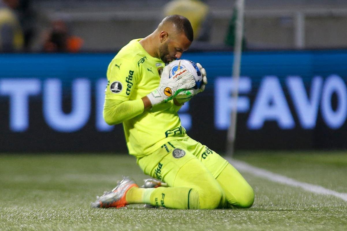 Weverton (Palmeiras, 34 anos, goleiro): 4 milhes
