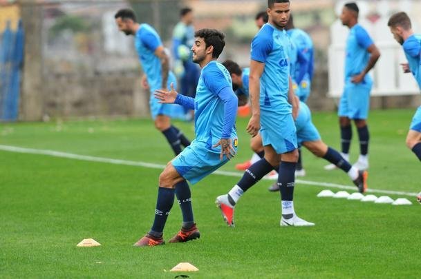 Cruzeiro iniciou preparao para clssico contra o Atltico com reservas em campo na Toca da Raposa II