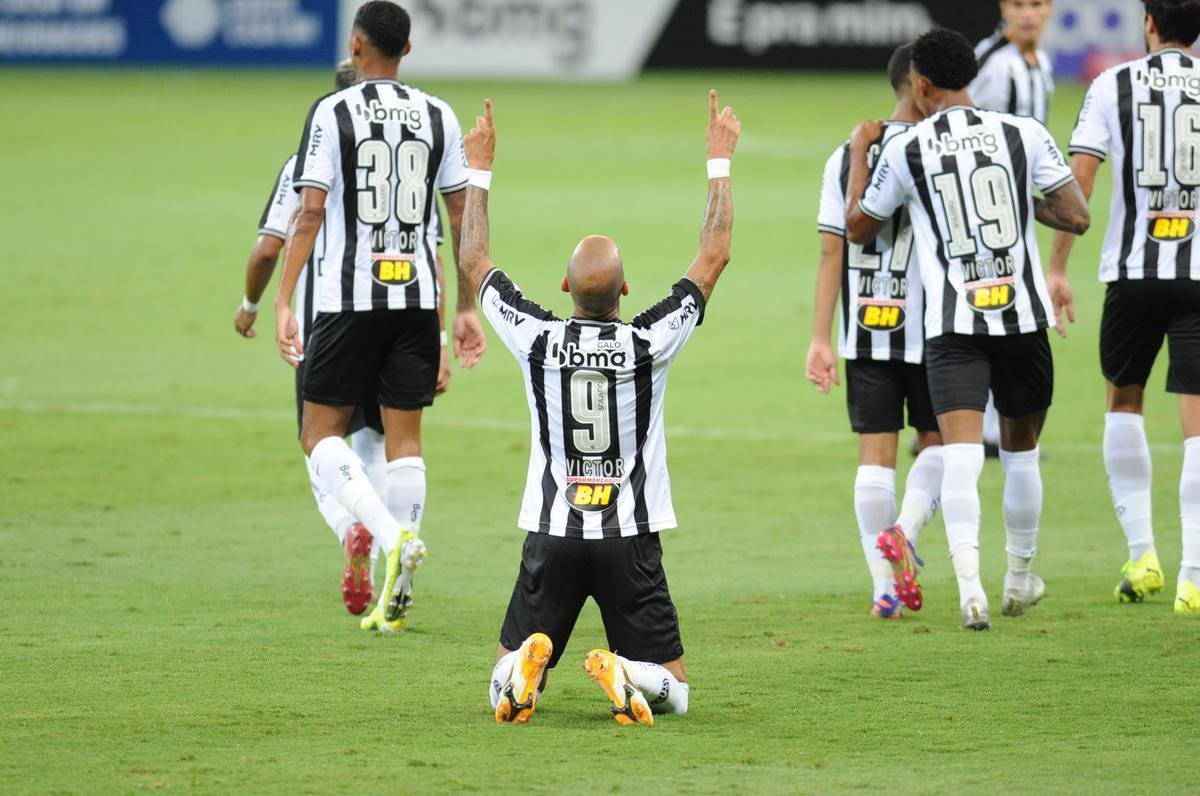 Galo venceu a URT na despedida do goleiro Victor