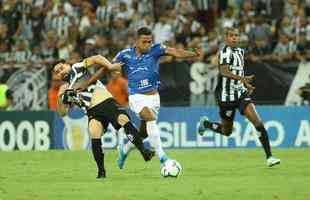 Imagens do empate por 0 a 0 entre Cear e Cruzeiro, pela 21 rodada do Campeonato Brasileiro
