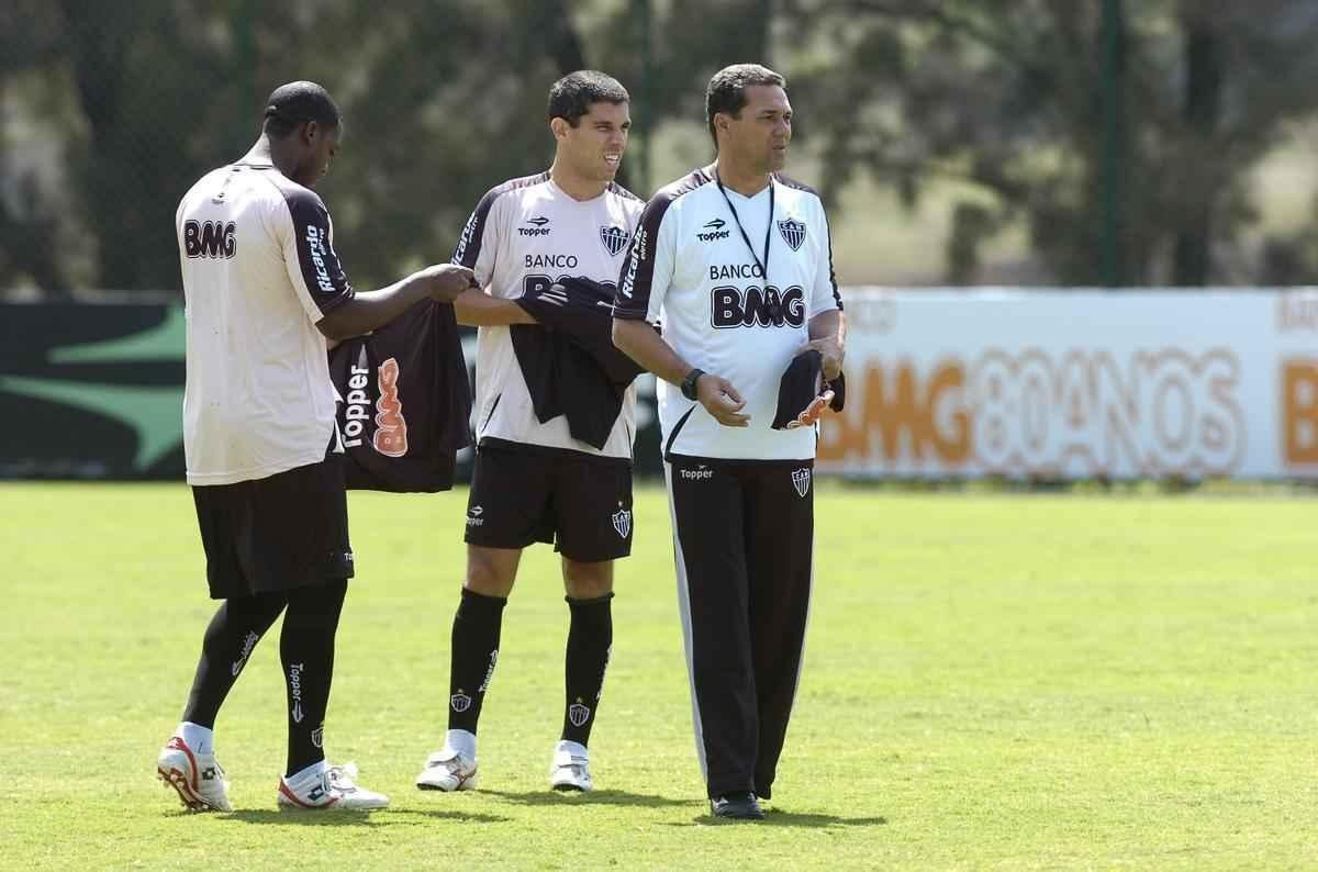 Vanderlei Luxemburgo - empate com o Amrica por 1 a 1, pelo Campeonato Mineiro de 2010