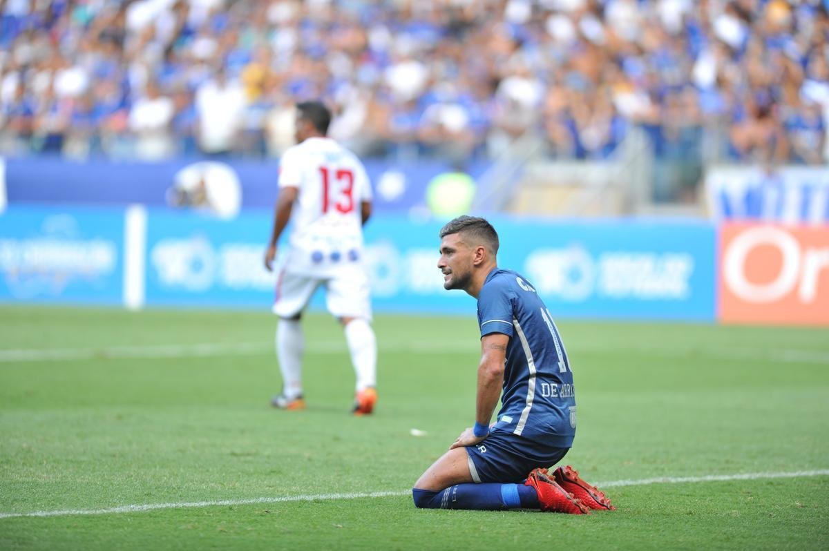 Fotos de Cruzeiro x Villa Nova, no Mineiro, pela stima rodada do Campeonato Mineiro