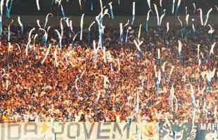 Torcida cruzeirense superlotou o Mineiro, com 132.834 torcedores