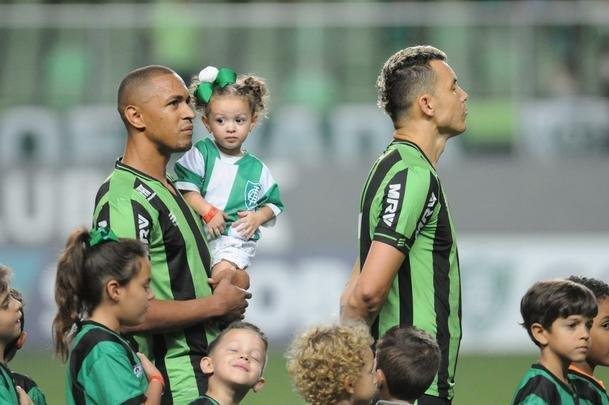 Fotos de Amrica x Tupynambs, no Independncia, pela nona rodada do Campeonato Mineiro