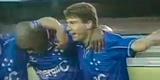 Tlio Maravilha (1999) - se com a camisa do Botafogo o atacante se tornou um dos principais goleadores do Brasil, defendendo o Cruzeiro ele foi uma decepo absoluta. Contratado pela Raposa em julho de 1999, Tlio durou apenas sete jogos em Belo Horizonte. Sua ltima partida aconteceu em julho, cerca de um ms e meio depois da estreia. O atacante balanou a rede em quatro oportunidades. 
