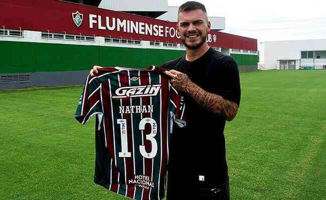 Emprestado pelo Atltico, Nathan assinou contrato com o Fluminense at o fim de 2022