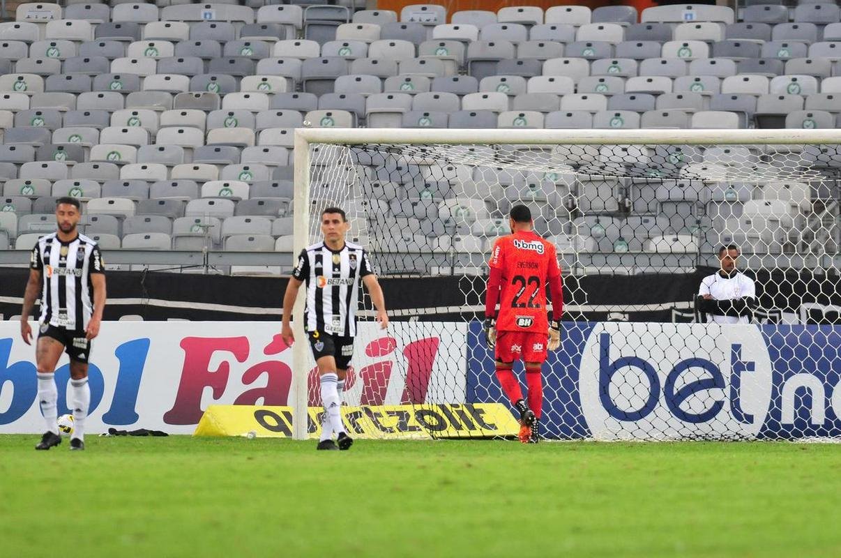 20/08/2022 - Atltico 0 x 1 Gois - Campeonato Brasileiro - No ltimo jogo como mandante, o Atltico pressionou o Gois durante os 90 minutos. Num leve descuido defensivo, levou o gol do artilheiro Pedro Ral e foi derrotado para irritao da torcida no Gigante da Pampulha.