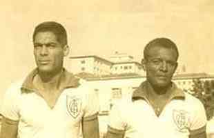 Barbatana e Wilson Santos com o uniforme de 1957