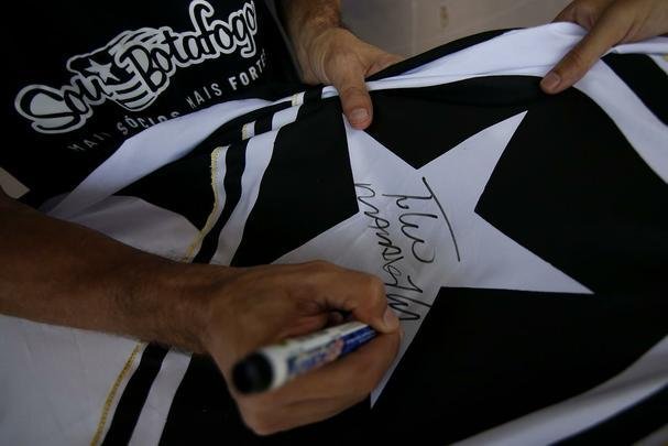 Fotos da vitória do Botafogo sobre o Atlético, por 2 a 1, no Engenhão, pela 18ª rodada do Brasileiro