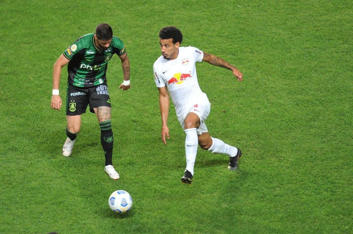 Fotos do jogo entre Amrica e RB Bragantino, no Independncia, em Belo Horizonte, pela 17 rodada da Srie A do Brasileiro