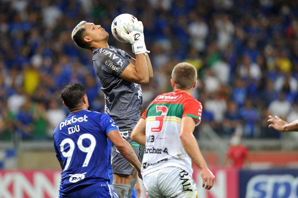 Fotos do jogo entre Cruzeiro e Brusque, no Mineiro, em Belo Horizonte, pela segunda rodada da Srie B do Campeonato Brasileiro