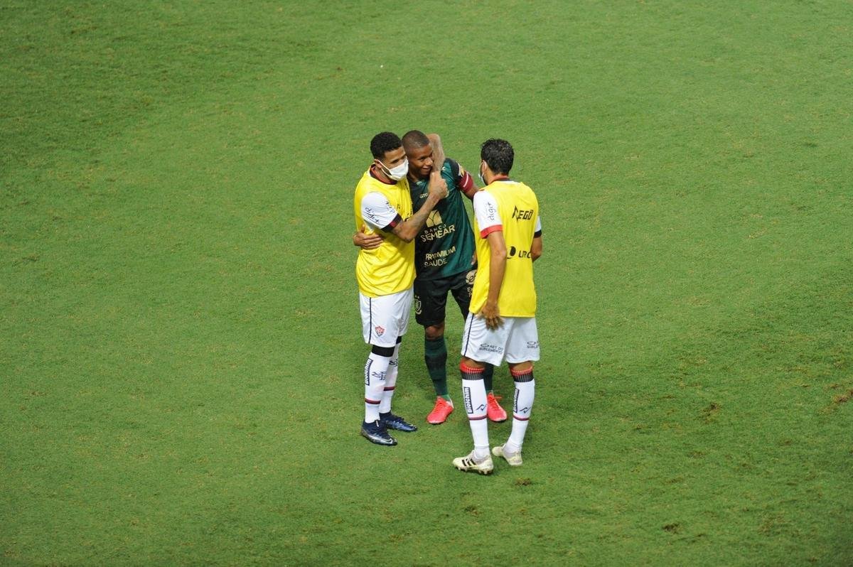 Fotos de Amrica x Vitria, no Independncia, pela 33 rodada