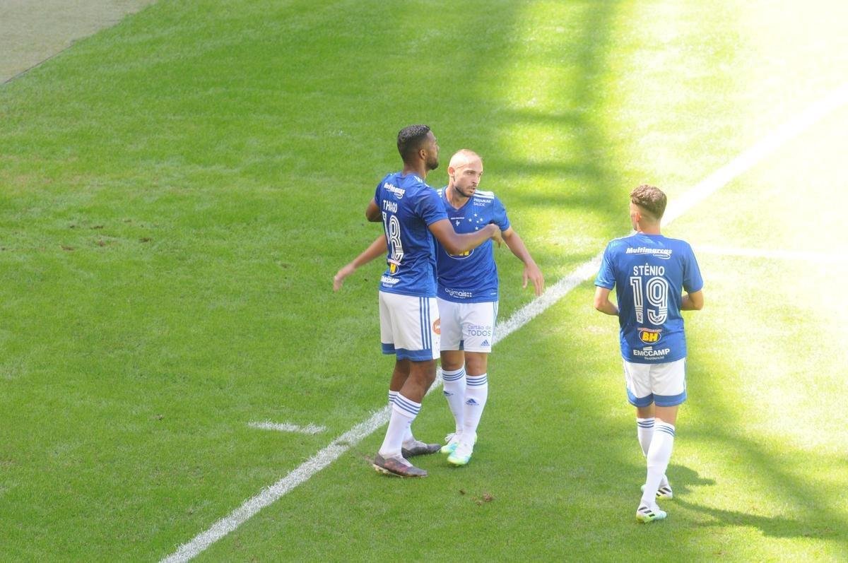 Na retomada do Campeonato Mineiro, Cruzeiro e URT se enfrentaram no Mineiro