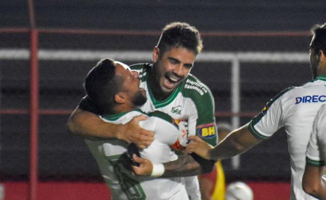 Henrique Almeida marcou o gol da vitria do Amrica sobre o Pouso Alegre, pela quinta rodada do Campeonato Mineiro 