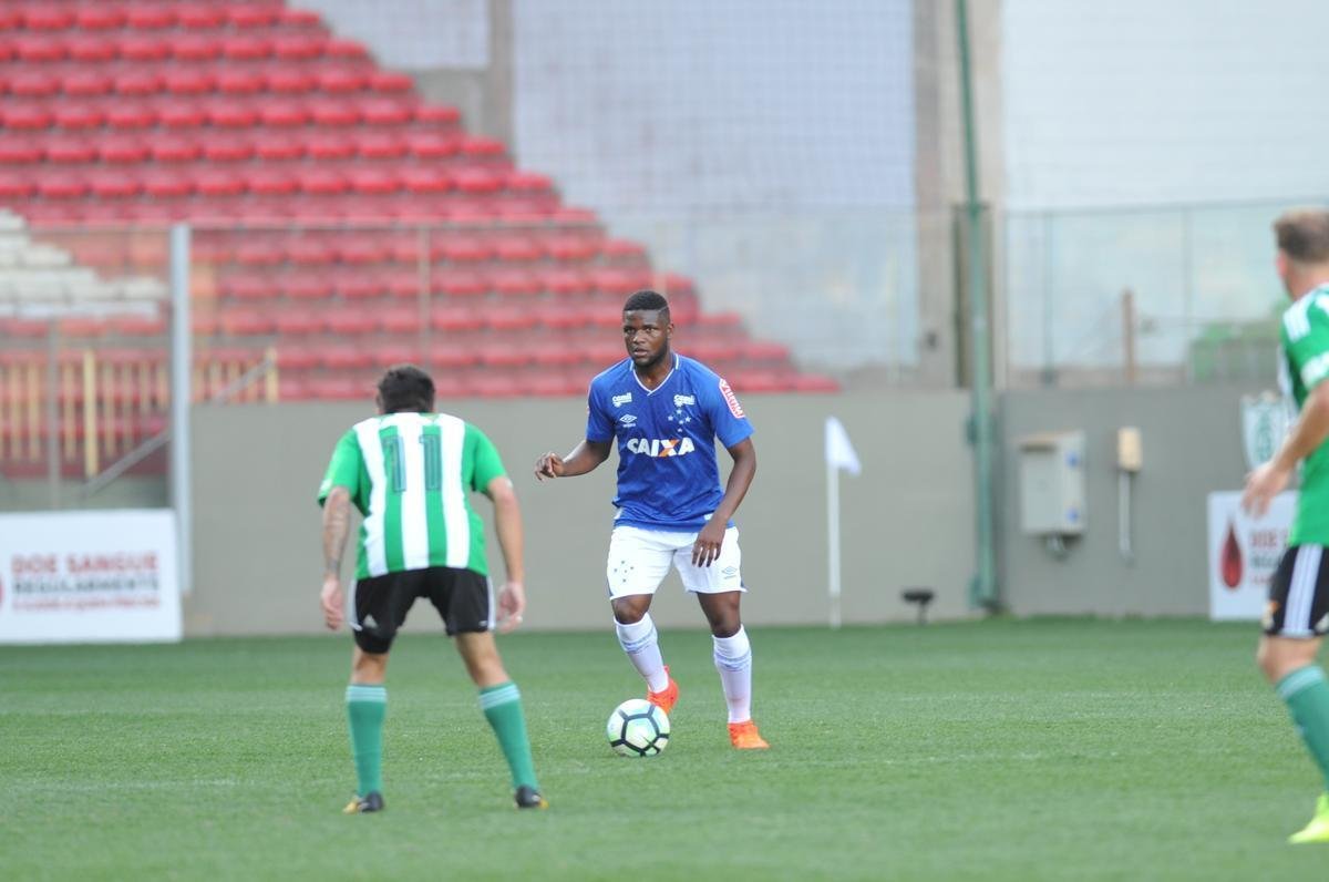 Imagens do jogo entre Cruzeiro e Coritiba, no Independncia, pela final do Campeonato Brasileiro Sub-20