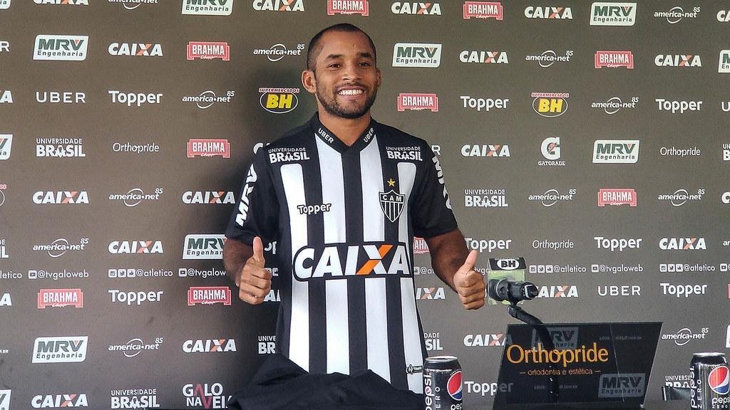 Edinho - Comprado pelo Atltico junto ao Fortaleza, o meia-atacante assinou com o Galo por cinco anos. Logo na estreia, sofreu uma leso muscular e quase no jogou em seu primeiro ano no clube (apenas seis jogos). Em 2019, foi emprestado para o Fortaleza (fez sete gols em 43 partidas).