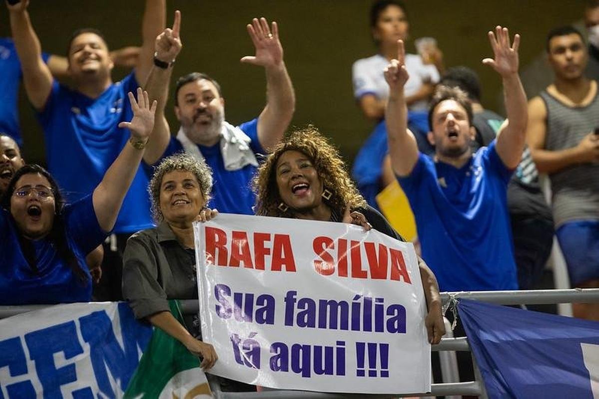 Fotos da torcida do Cruzeiro na partida contra o CSA, nesta quarta-feira (20), no Rei Pel, em Macei. Jogo  vlido pela 19 rodada da Srie B do Campeonato Brasileiro.
