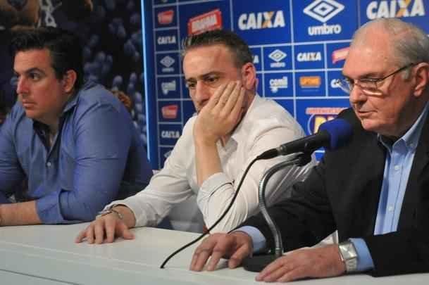 Portugus Paulo Bento foi apresentado nesta segunda-feira como novo treinador do Cruzeiro