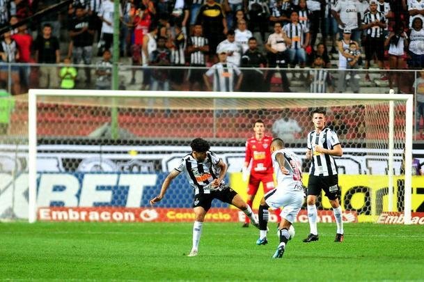 Equipes se enfrentam em jogo adiado da 21 rodada do Campeonato Brasileiro