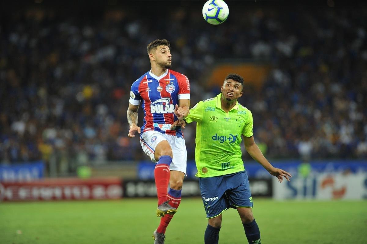Cruzeiro estreou terceiro uniforme, o ltimo produzido pela Umbro