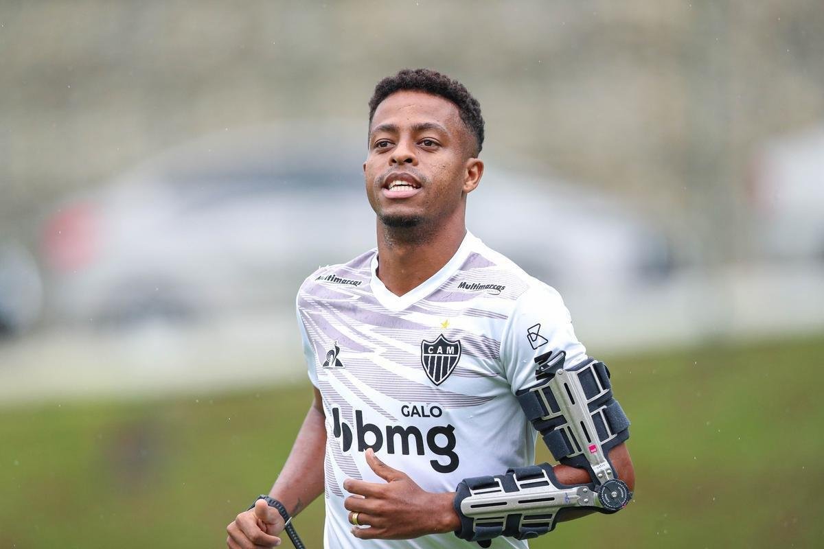 Fotos do primeiro treino de Hulk no Atlitco