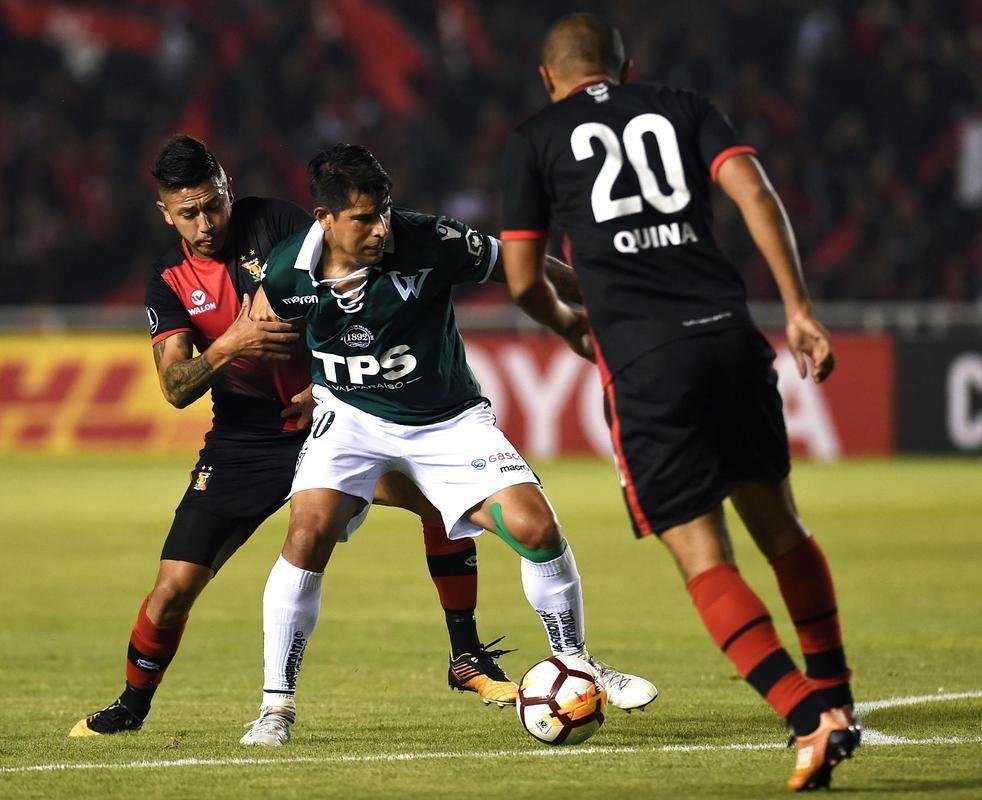 2018 - Santiago Wanderers (CHI) e Melgar (PER) empataram por 1 a 1 no Chile. Na volta, os chilenos venceram por 1 a 0 e avanaram.