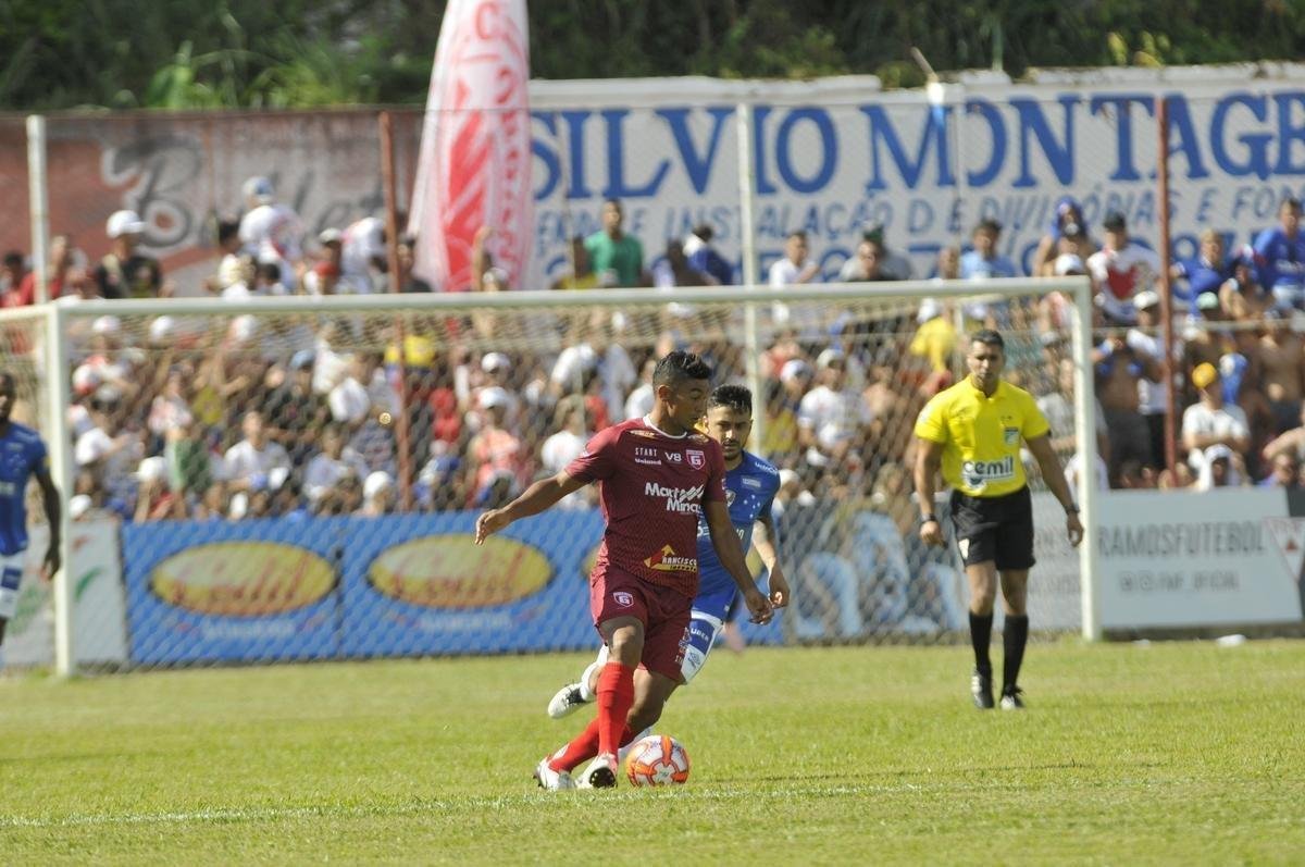 Cruzeiro abriu 2 a 1 no primeiro tempo, com gols de Raniel e Robinho; Alemo descontou para o Guarani