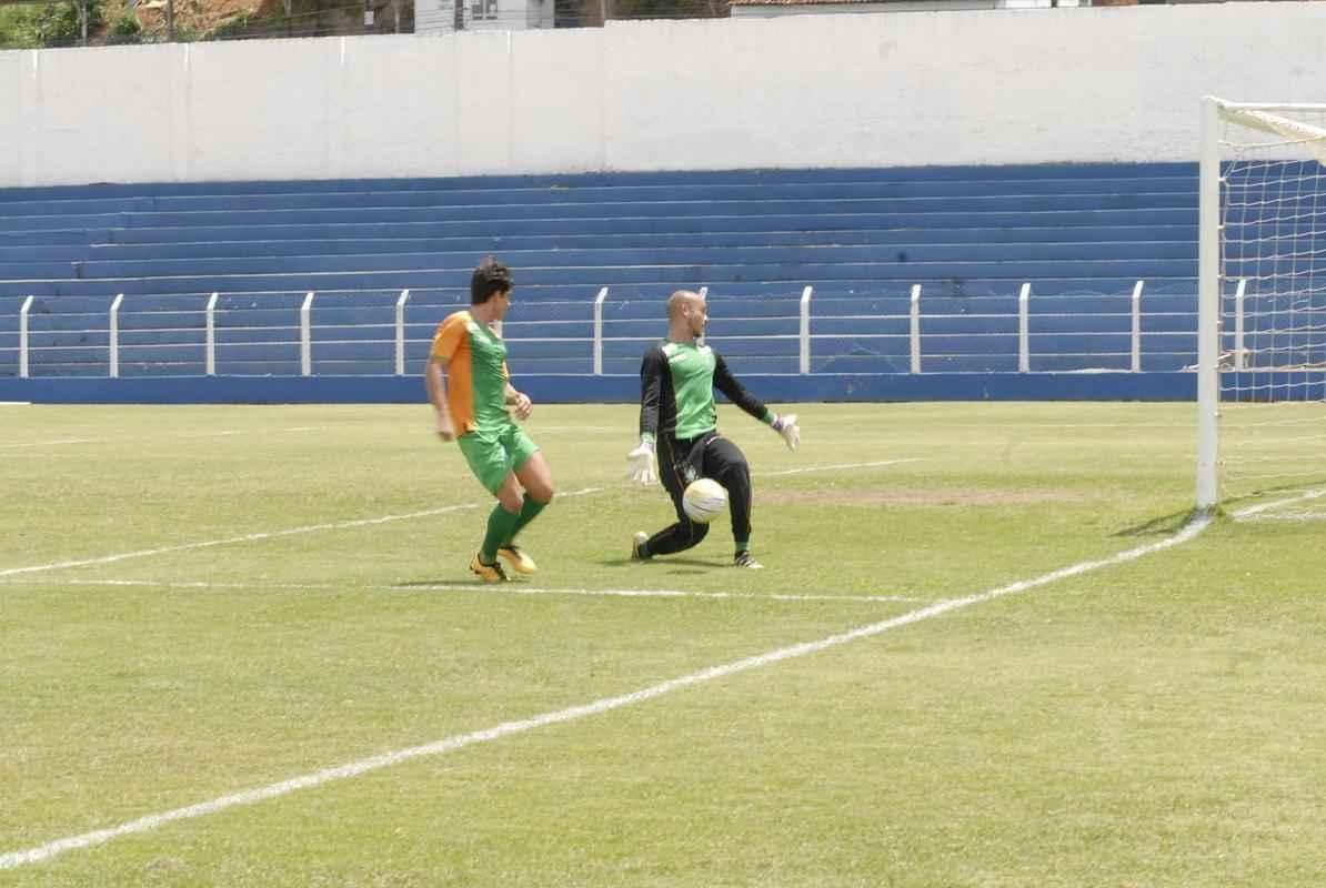 Amrica treina em Macei, no campo do CSA, para enfrentar o Murici-AL, pela Copa do Brasil