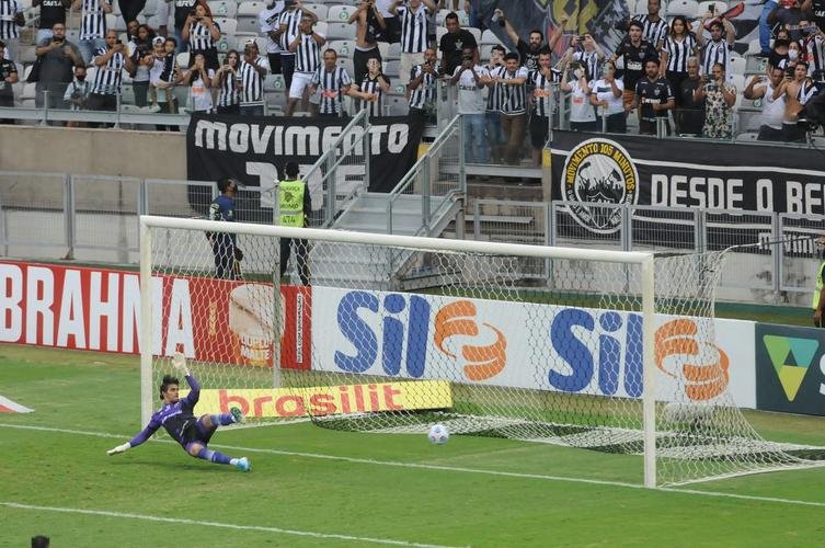 Fotos do jogo entre Atltico e Cear, no Mineiro, pela 25 rodada da Srie A do Campeonato Brasileiro