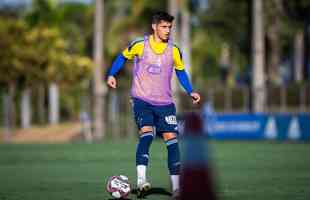 Fotos do treino do Cruzeiro na tarde desta quinta-feira (19/8), na Toca da Raposa II, em Belo Horizonte. Time fechou a preparao para enfrentar o Confiana, s 21h30 desta sexta-feira, no Mineiro